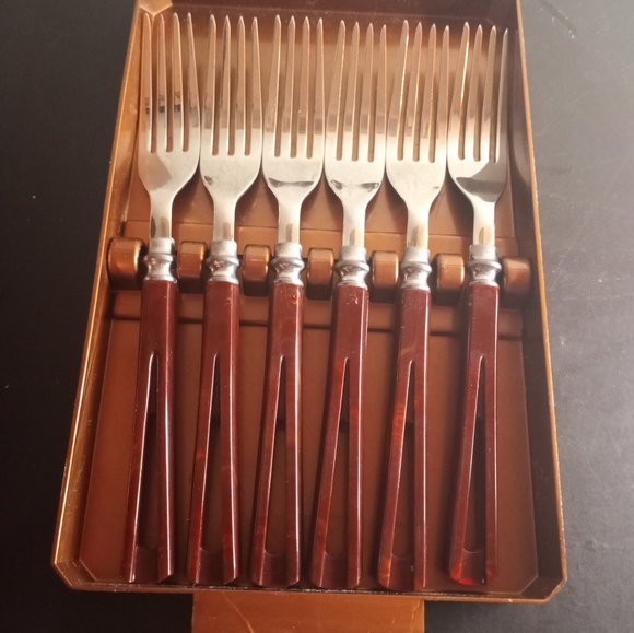 GORGEOUS MCM Stanhome Stainless Forks with Bakelite Handles Set of 6. - Picture 2 of 4